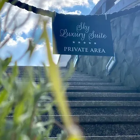 Sky Luxury Apartment *