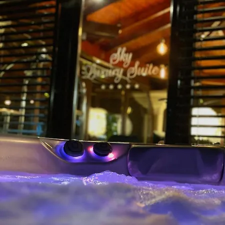 Sky Luxury شقة كيستاي