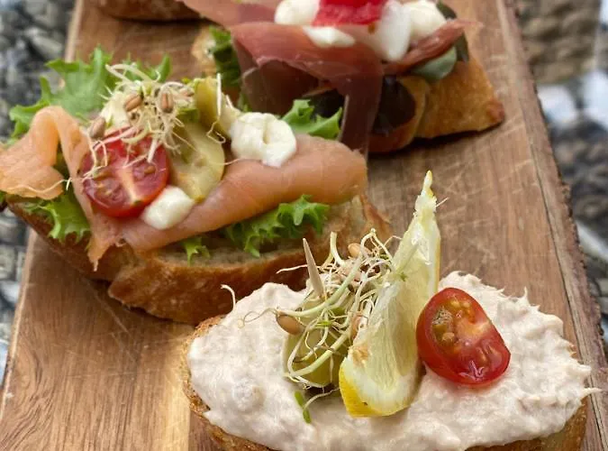 Sky Luxury Apartment